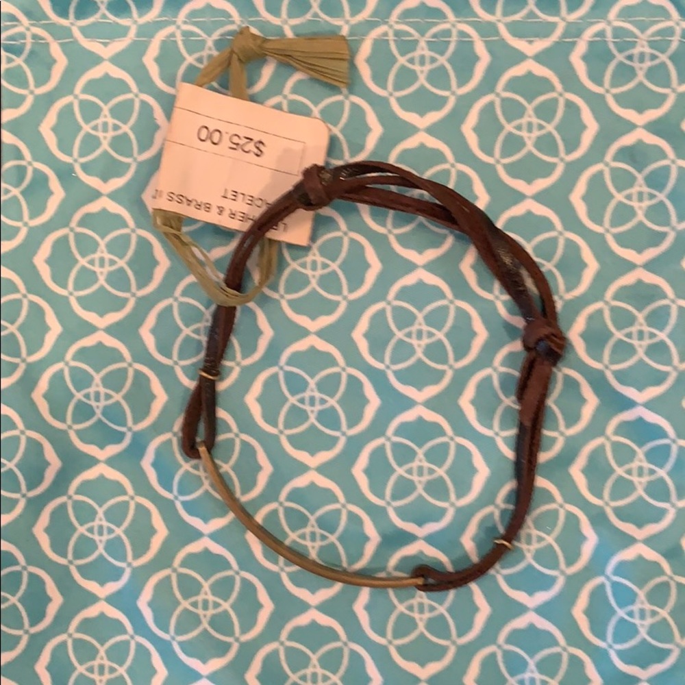 Leather and brass bracelet